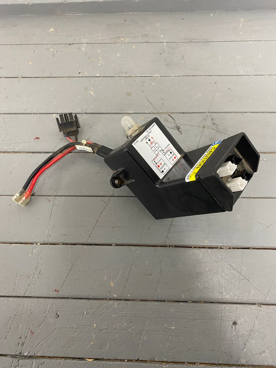 Pride Colt Deluxe Battery Lead Junction Box
